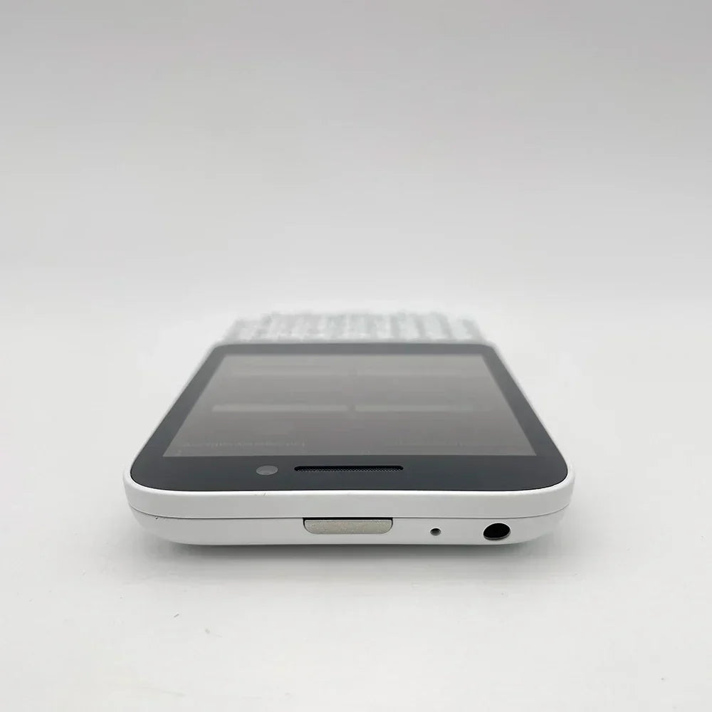 BlackBerry Q5